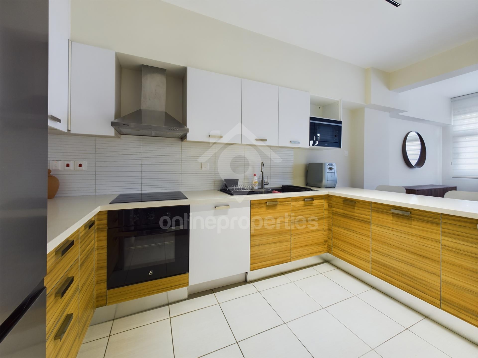 To change image, hover mouse over thumbnails below