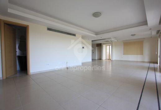 To change image, hover mouse over thumbnails below