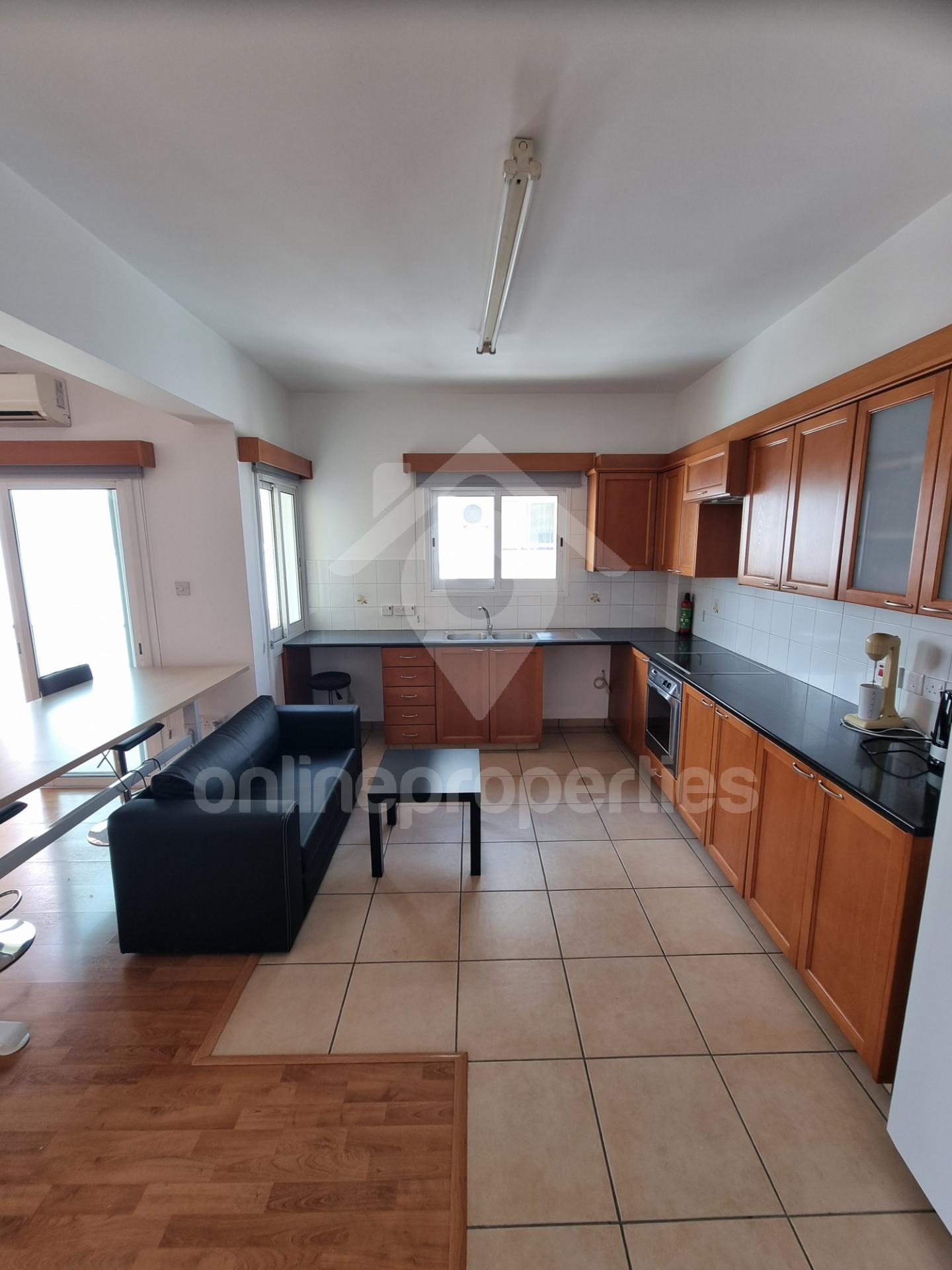 To change image, hover mouse over thumbnails below