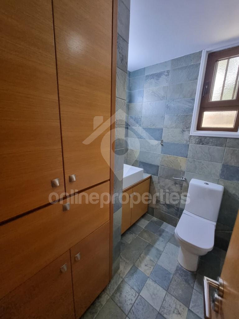 To change image, hover mouse over thumbnails below