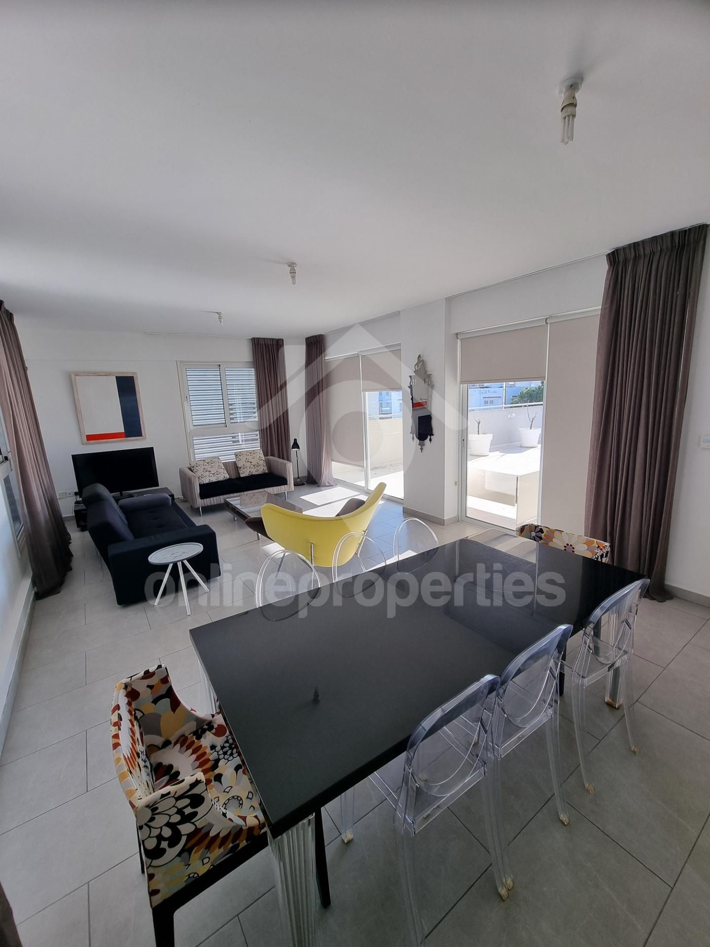 To change image, hover mouse over thumbnails below