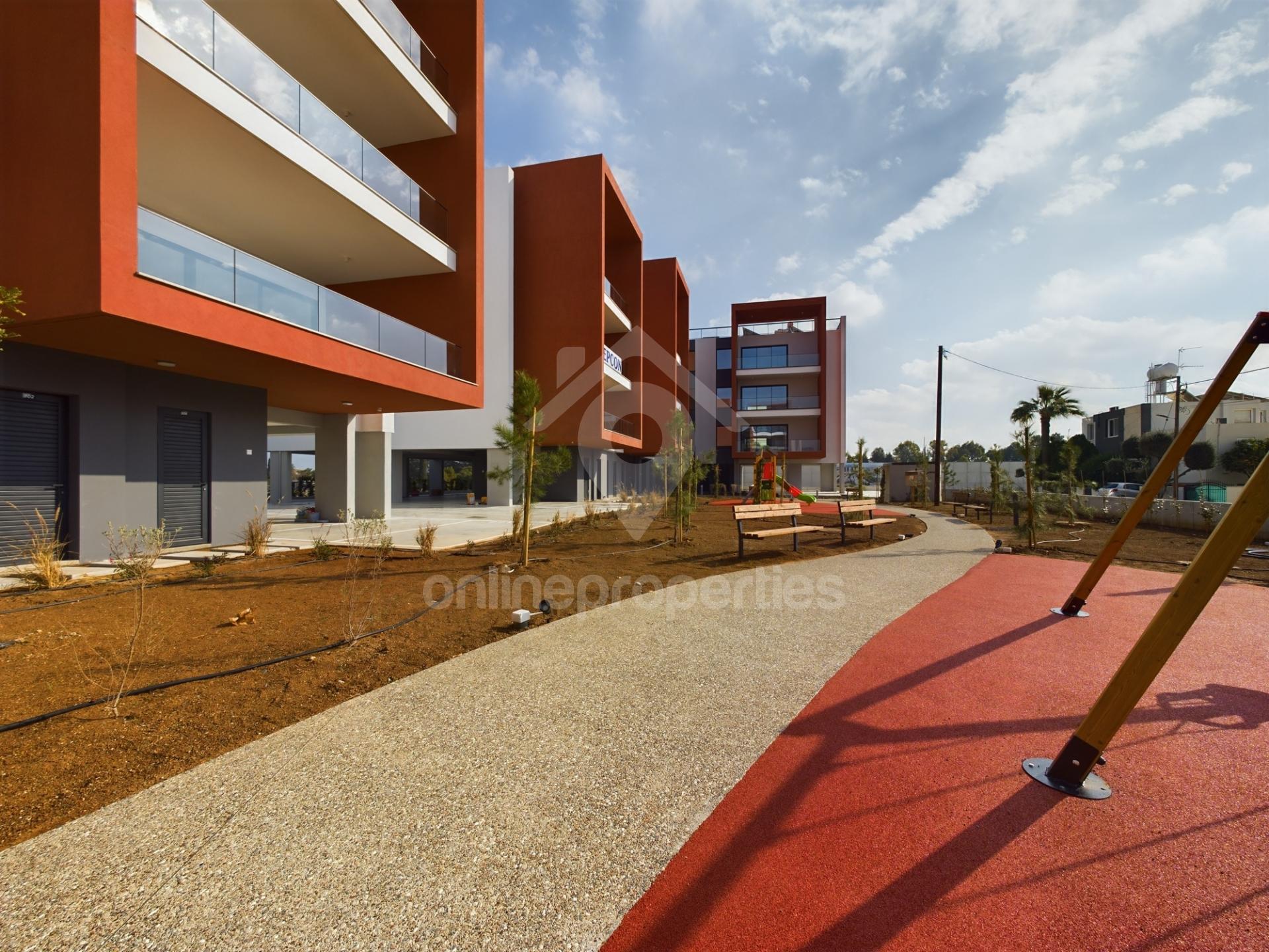 To change image, hover mouse over thumbnails below