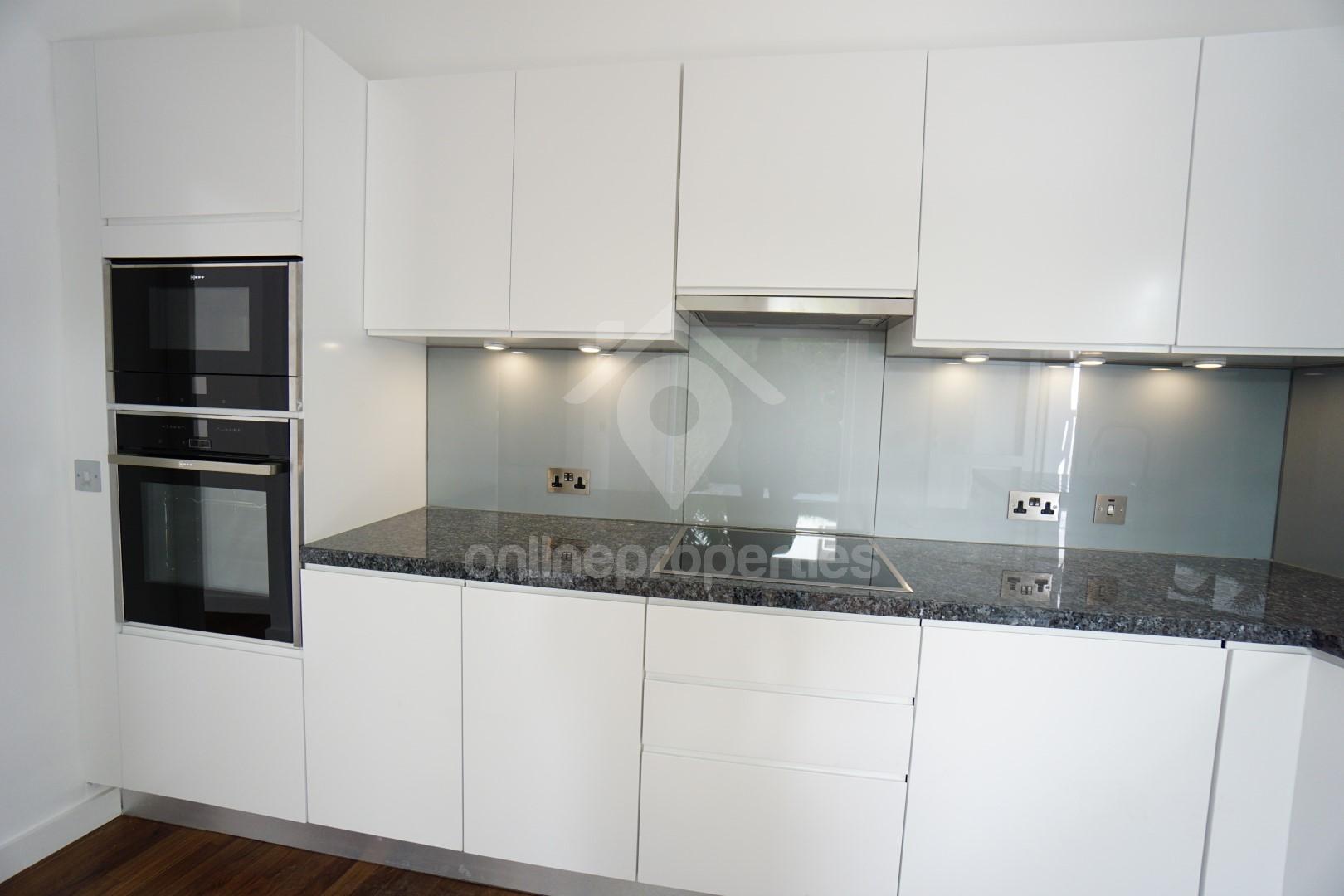 To change image, hover mouse over thumbnails below