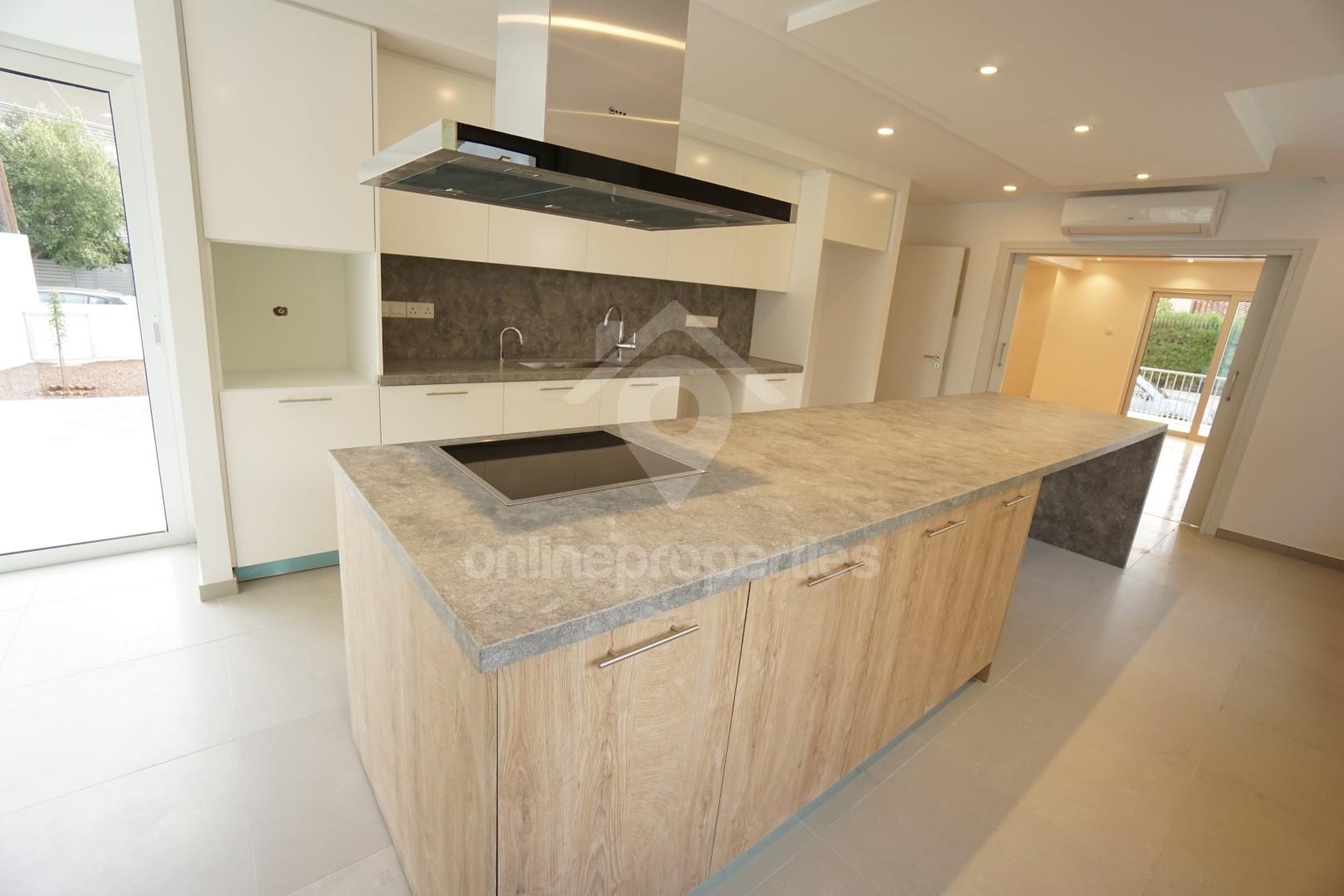 To change image, hover mouse over thumbnails below