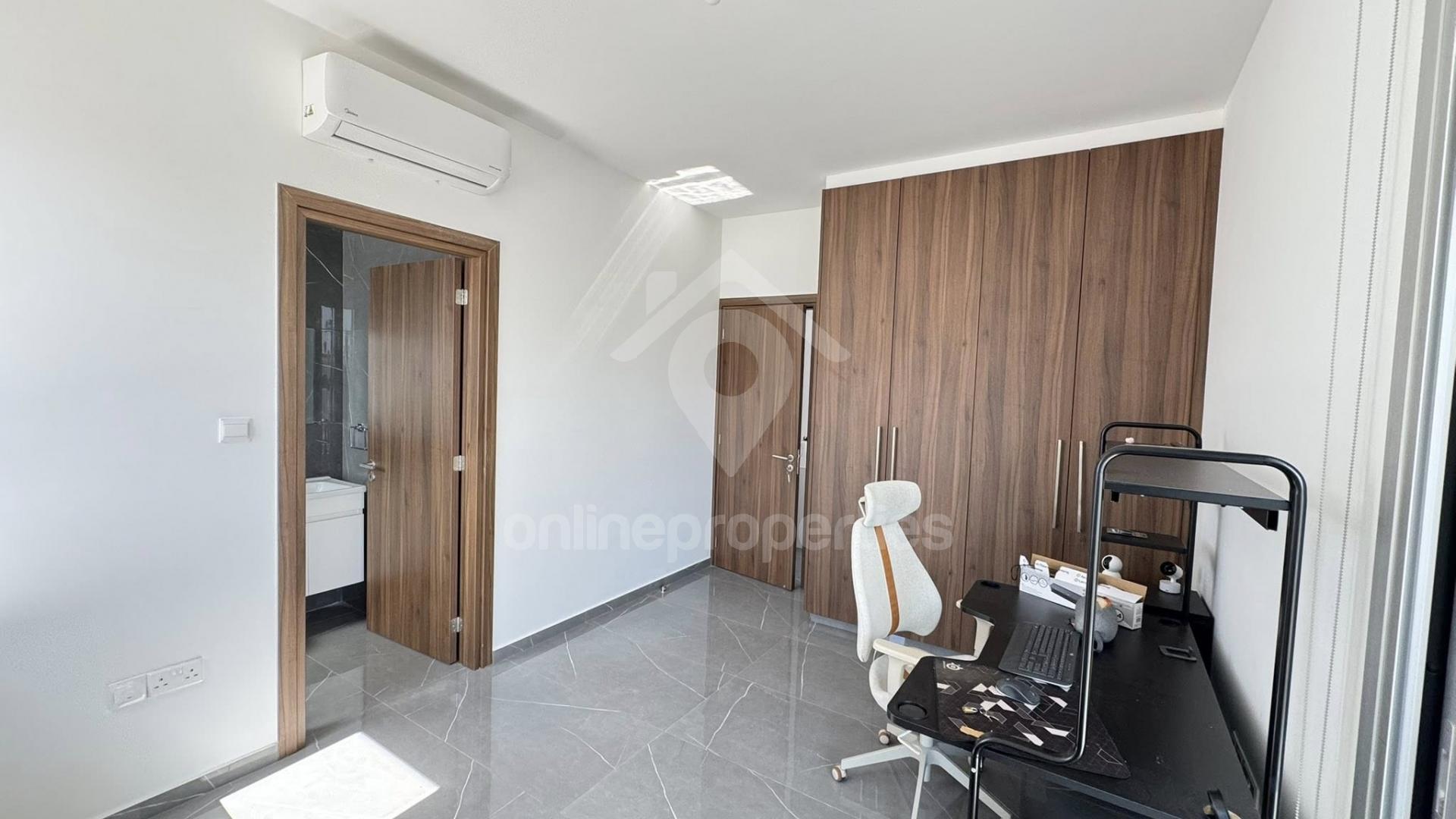 To change image, hover mouse over thumbnails below