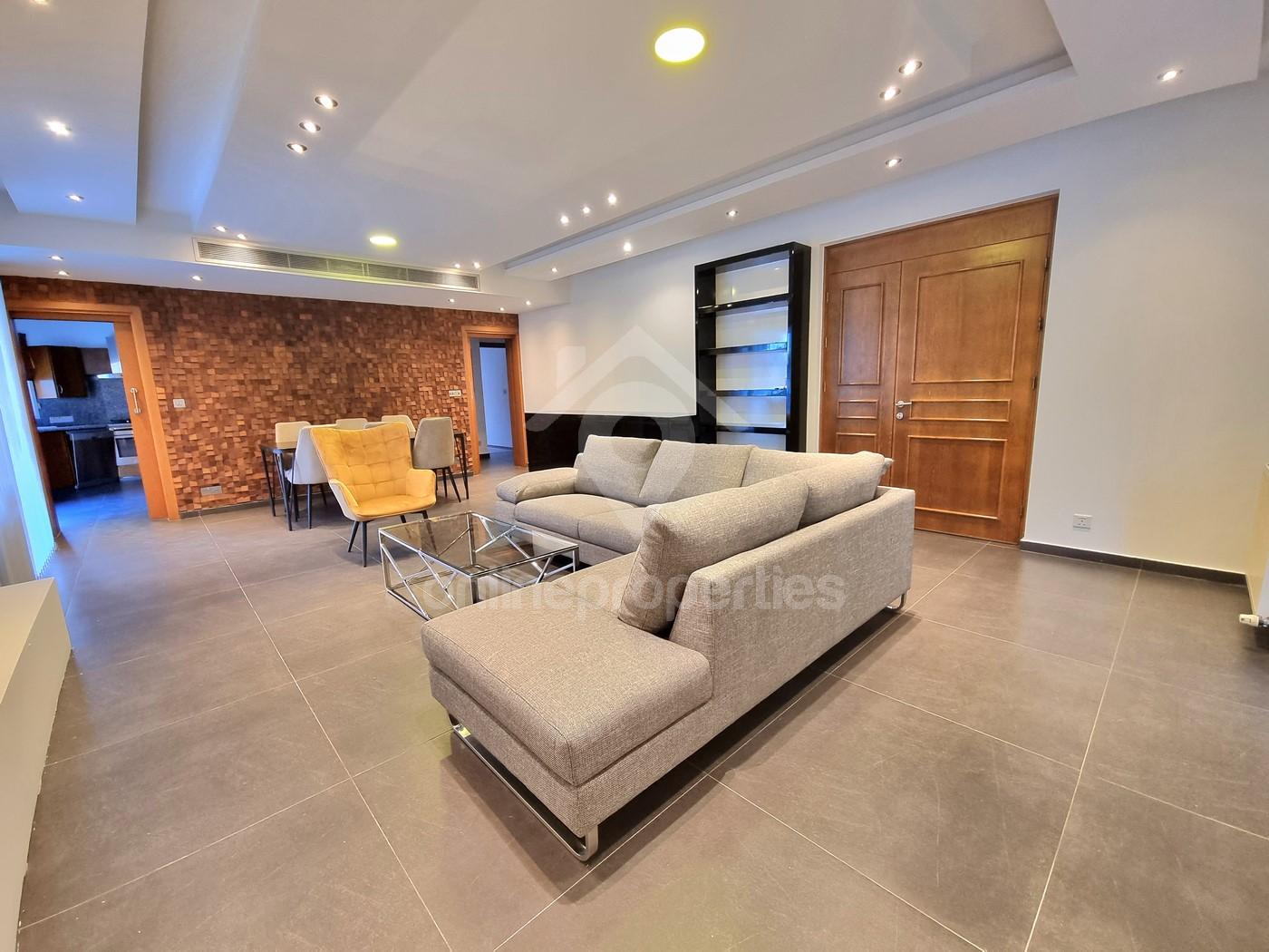 To change image, hover mouse over thumbnails below