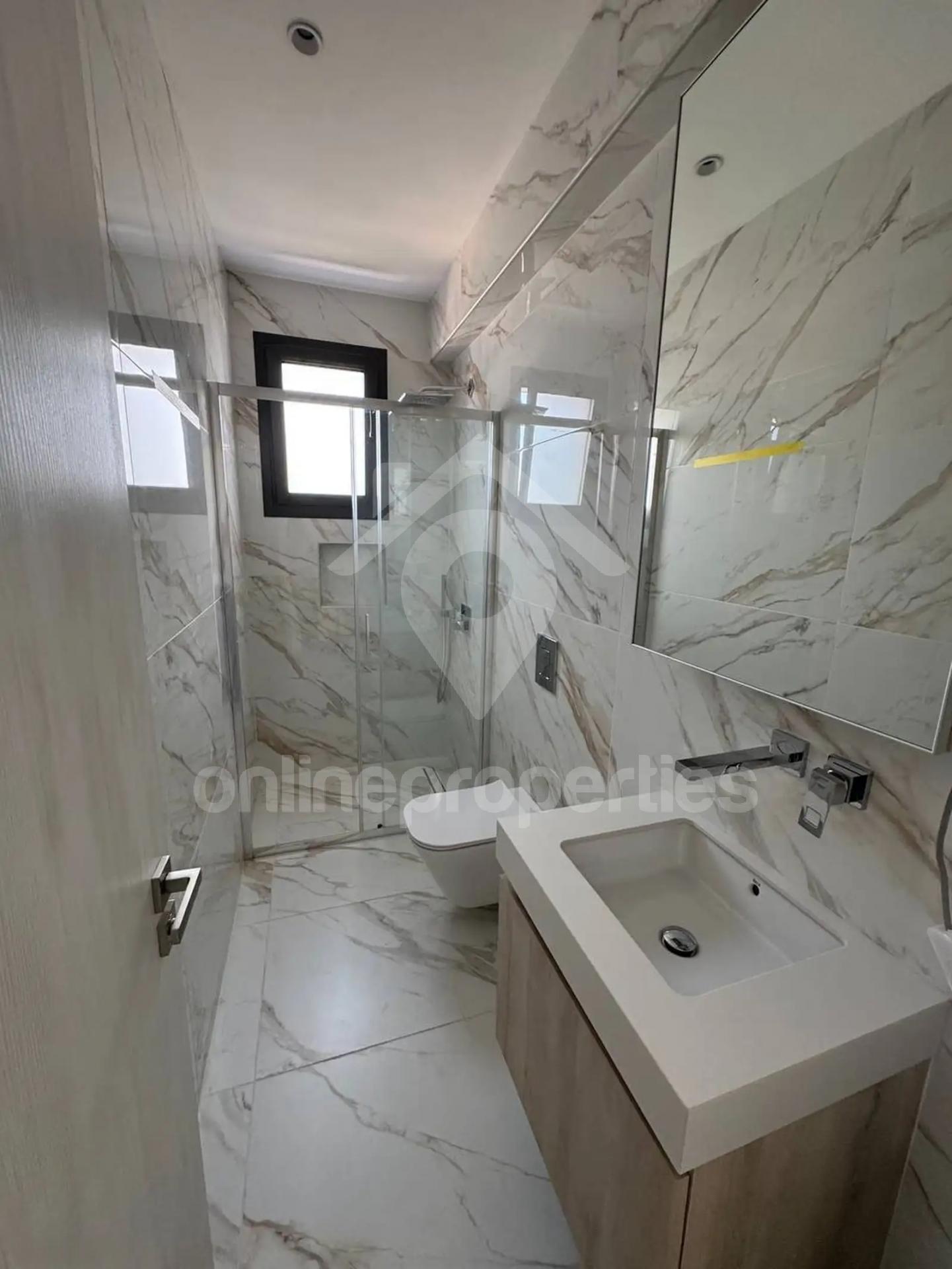 To change image, hover mouse over thumbnails below