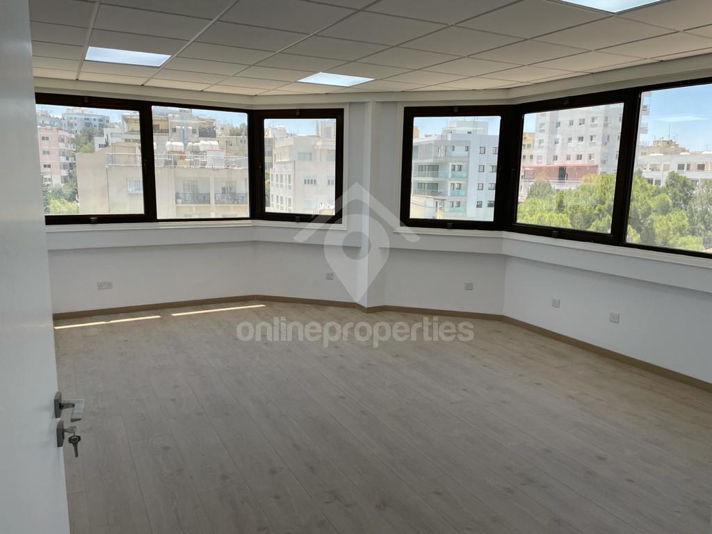 Nice office space on Makarios Avenue,close Hilton
