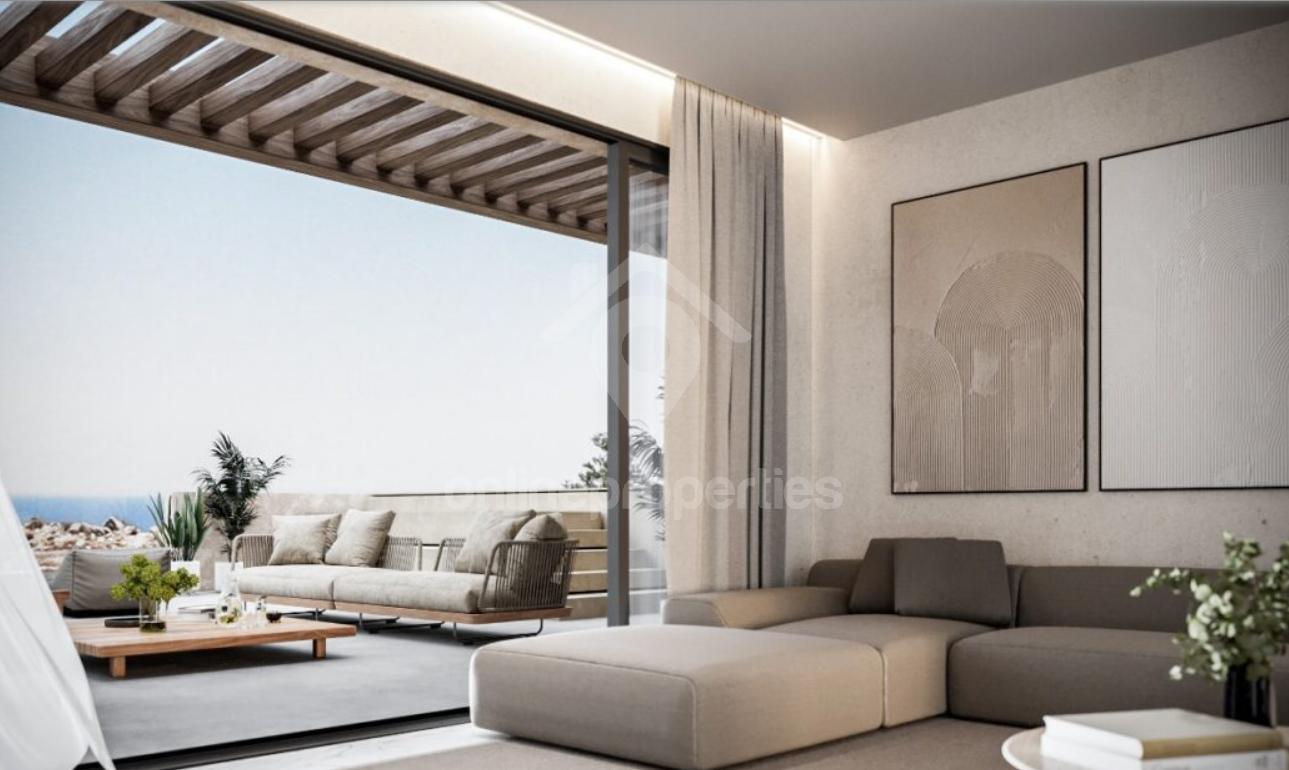 To change image, hover mouse over thumbnails below