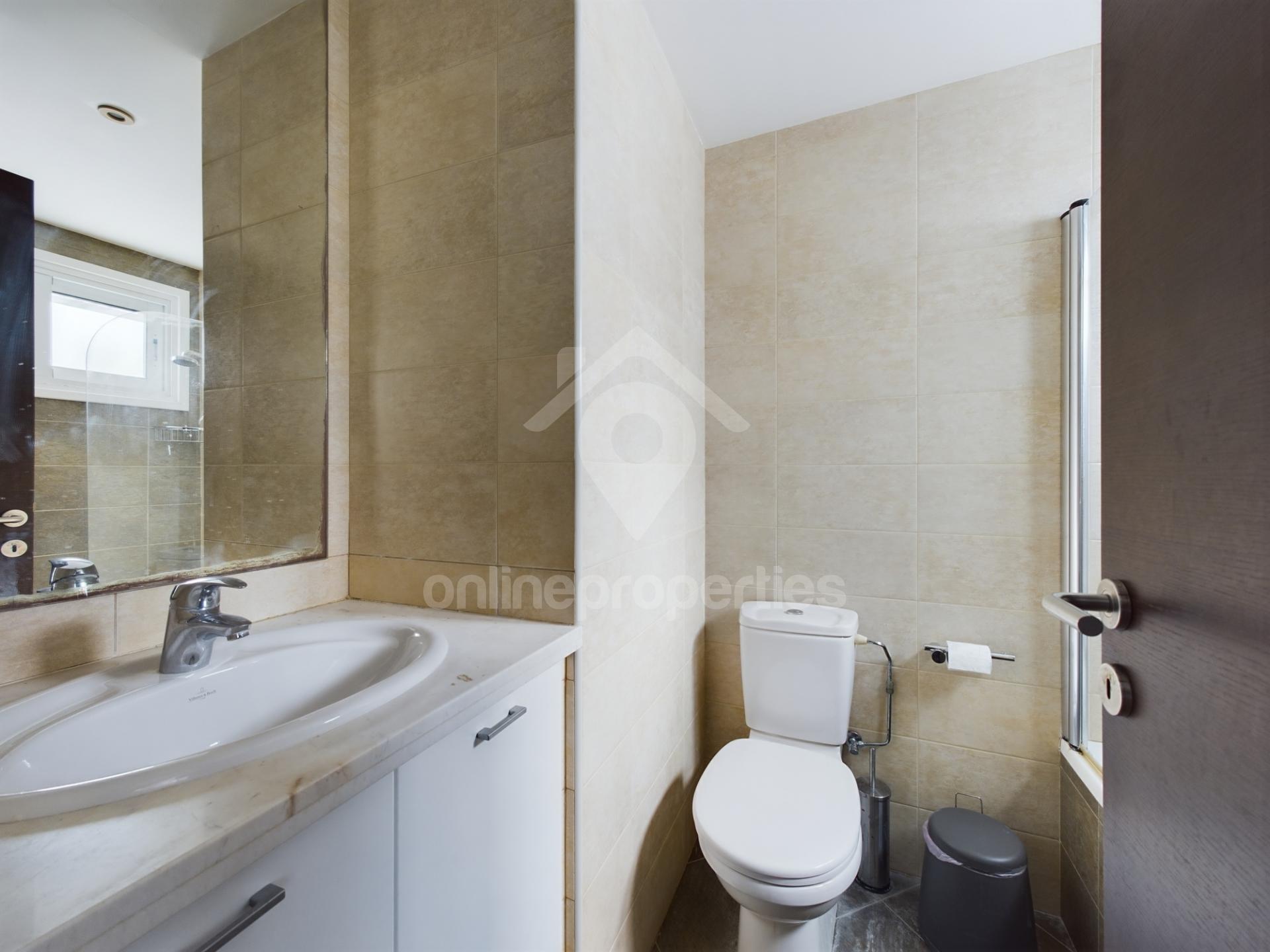 To change image, hover mouse over thumbnails below