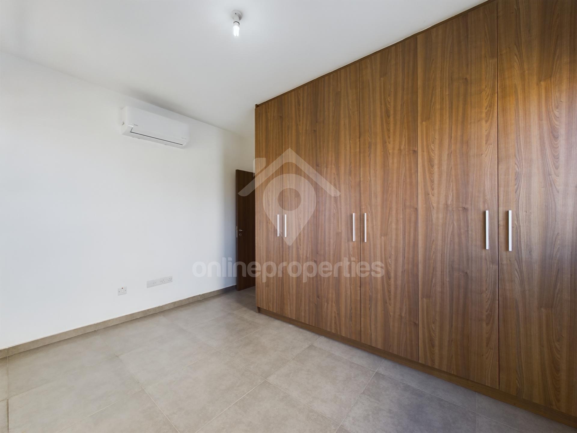 To change image, hover mouse over thumbnails below