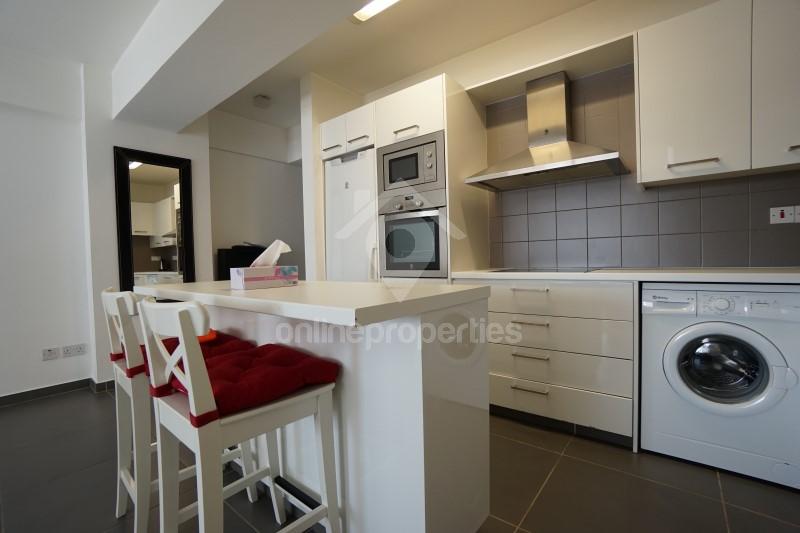 To change image, hover mouse over thumbnails below