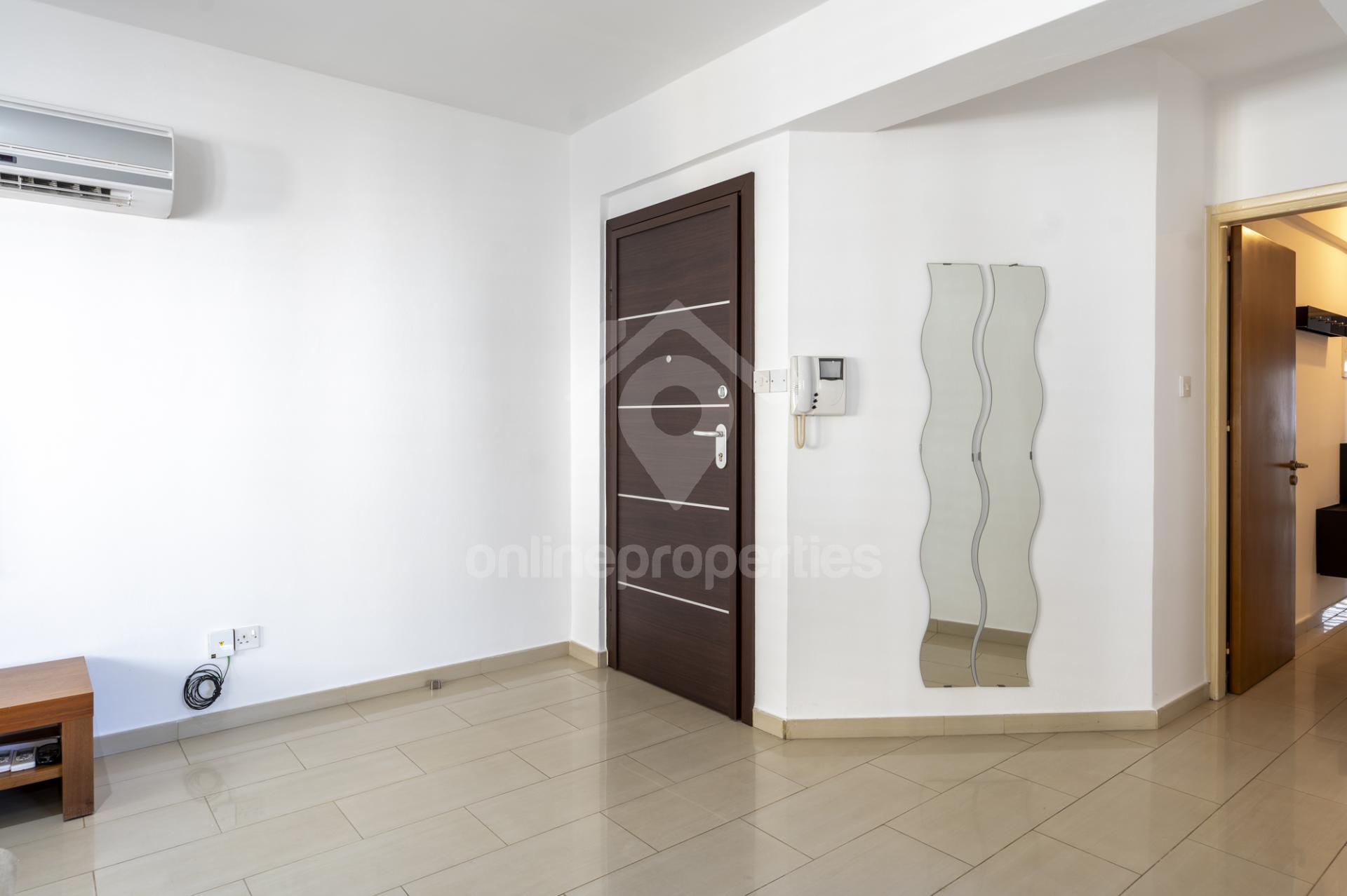 To change image, hover mouse over thumbnails below