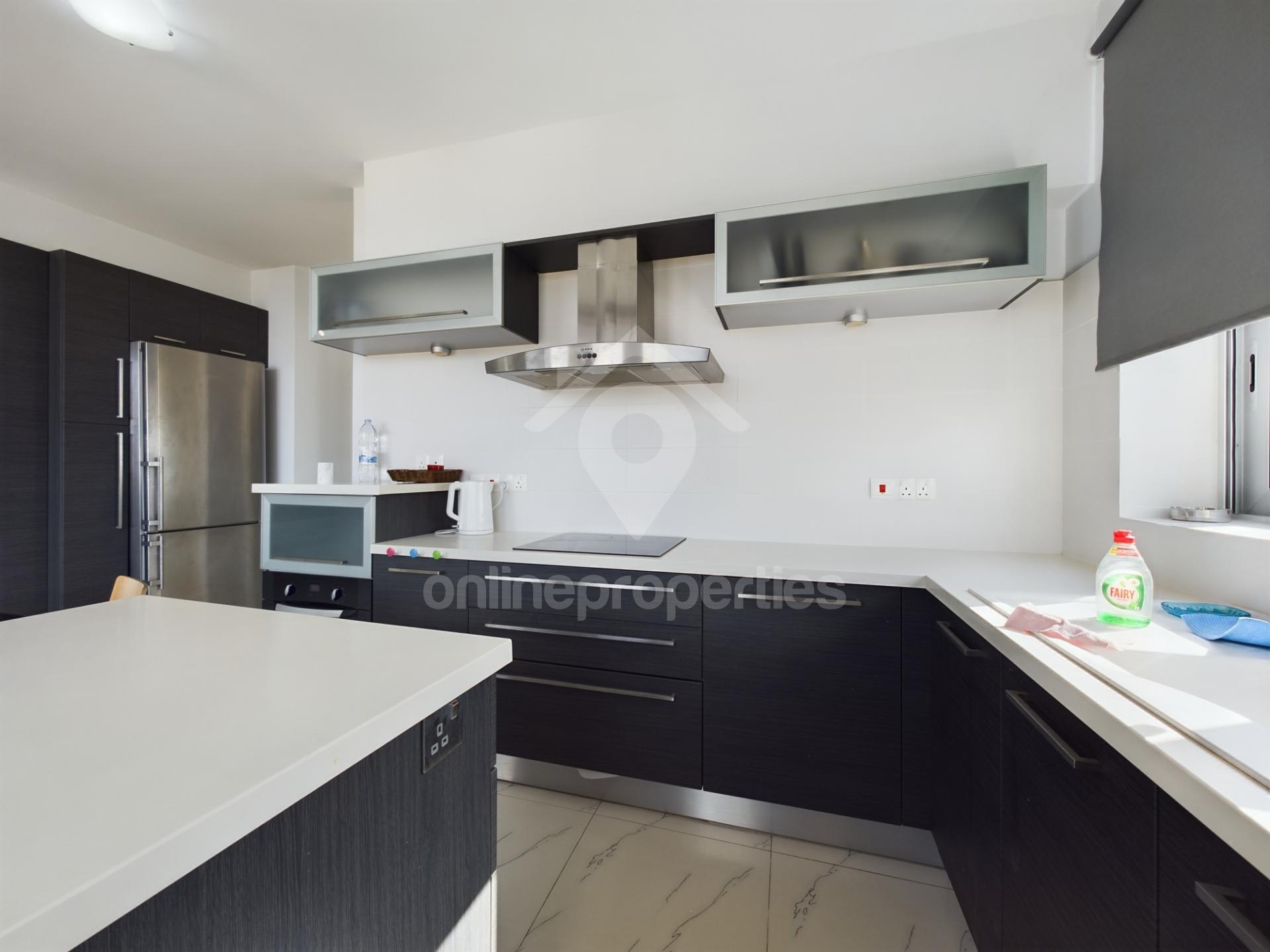 To change image, hover mouse over thumbnails below