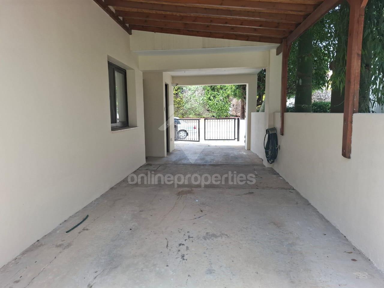 To change image, hover mouse over thumbnails below