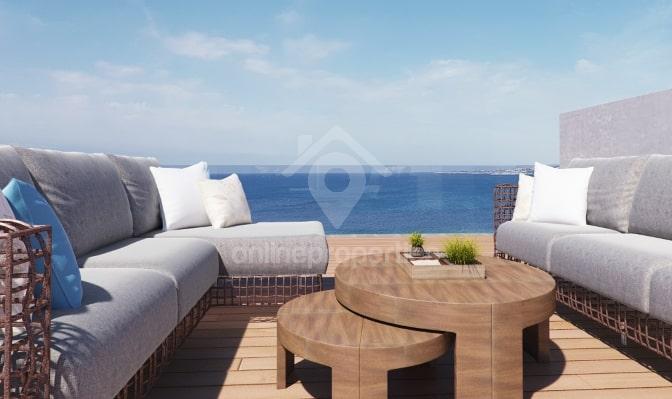 To change image, hover mouse over thumbnails below