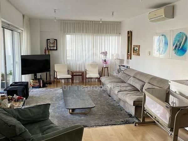 Beautiful 2-bedroom flat in the heart of the city center