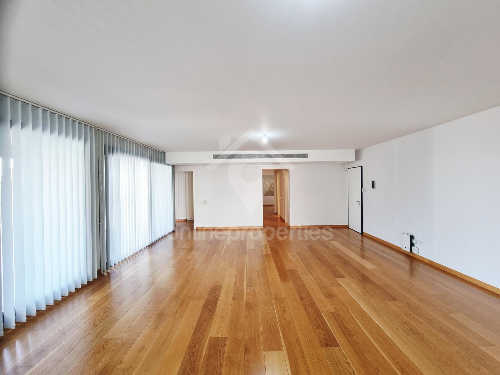 Stylish 3-Bedroom Apartment in Prime Engomi Location