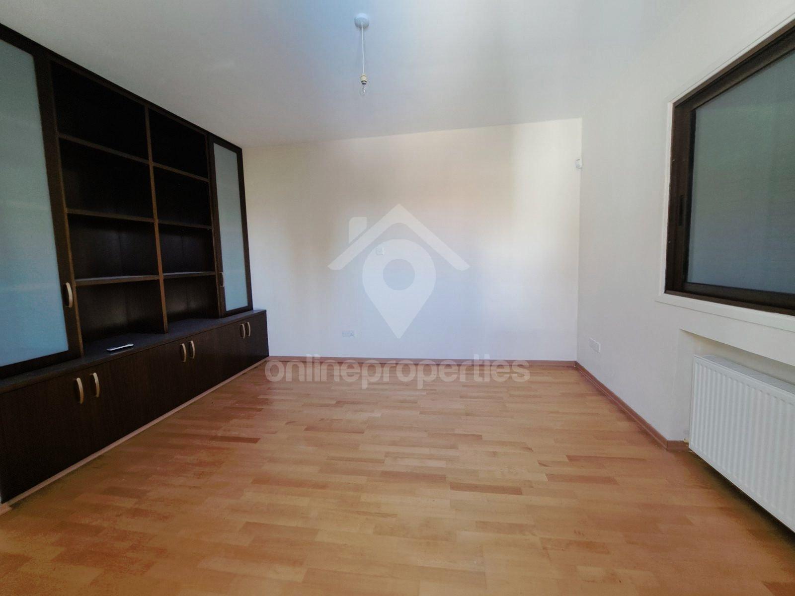 To change image, hover mouse over thumbnails below