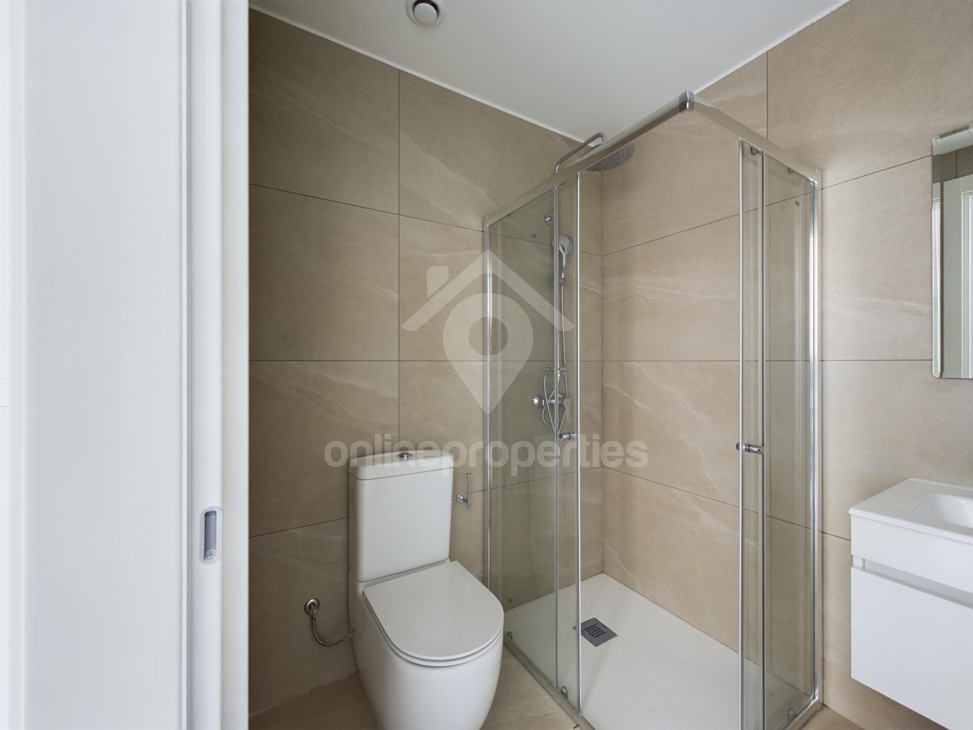 To change image, hover mouse over thumbnails below