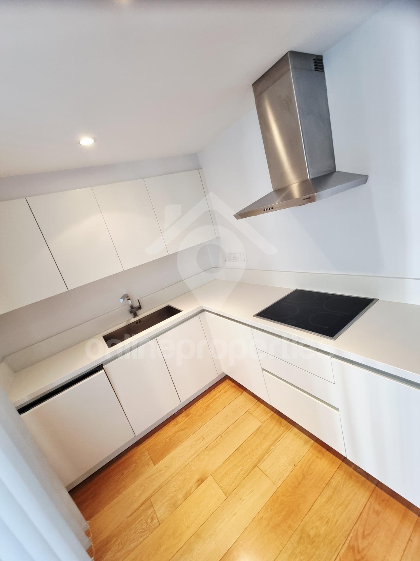 To change image, hover mouse over thumbnails below