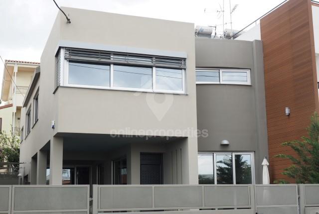 To change image, hover mouse over thumbnails below