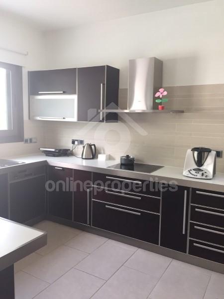 To change image, hover mouse over thumbnails below