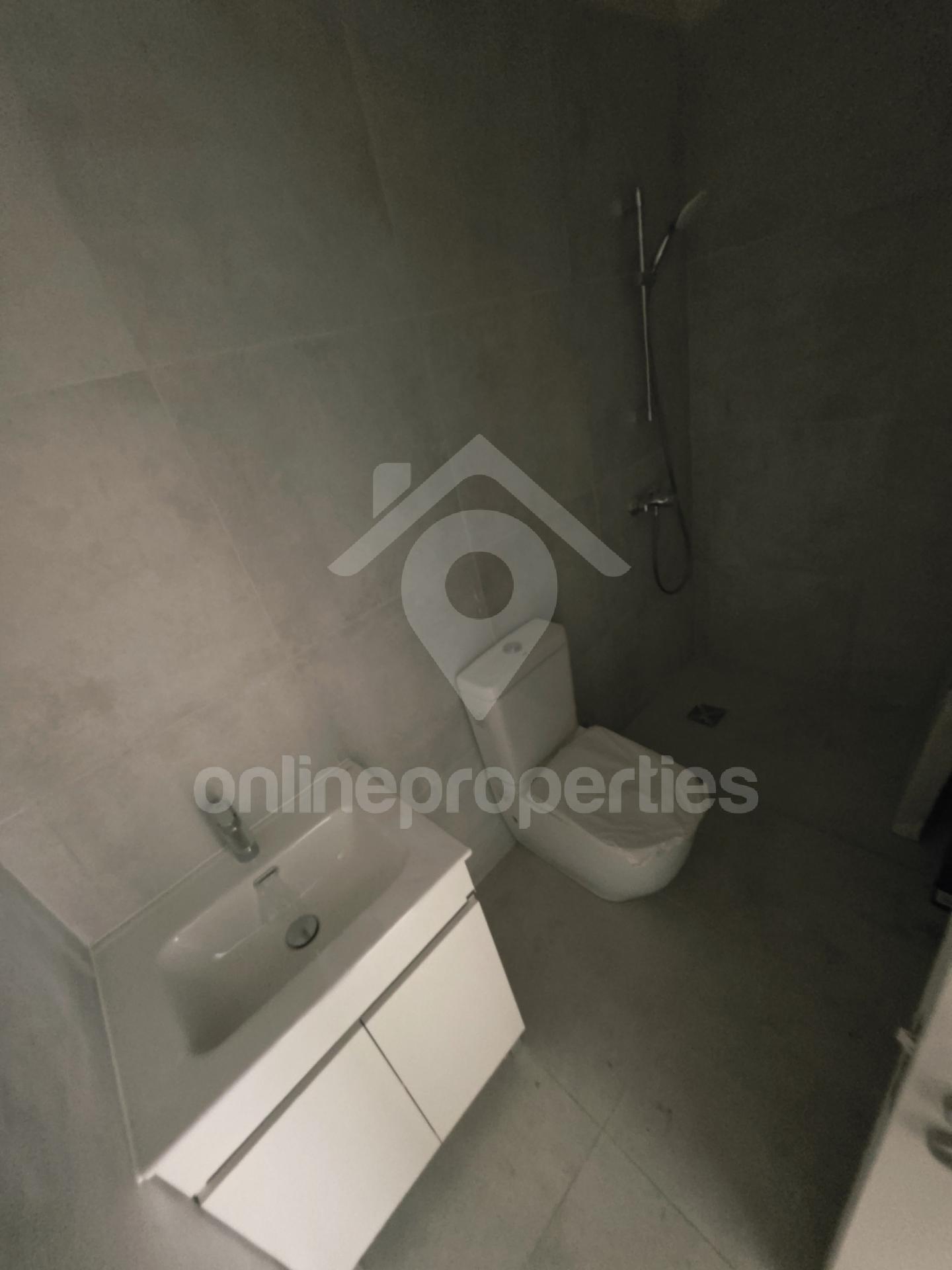 To change image, hover mouse over thumbnails below