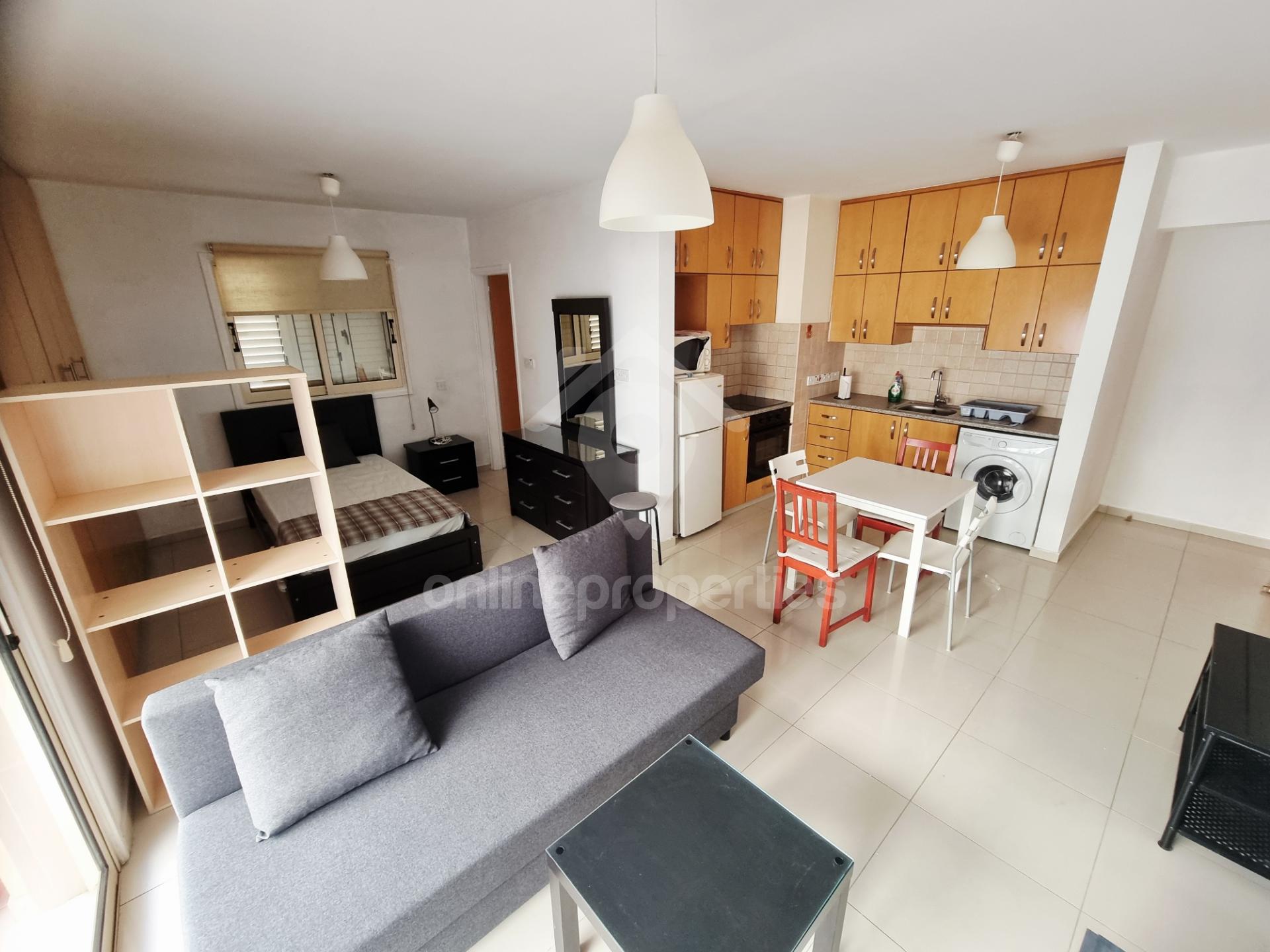 To change image, hover mouse over thumbnails below