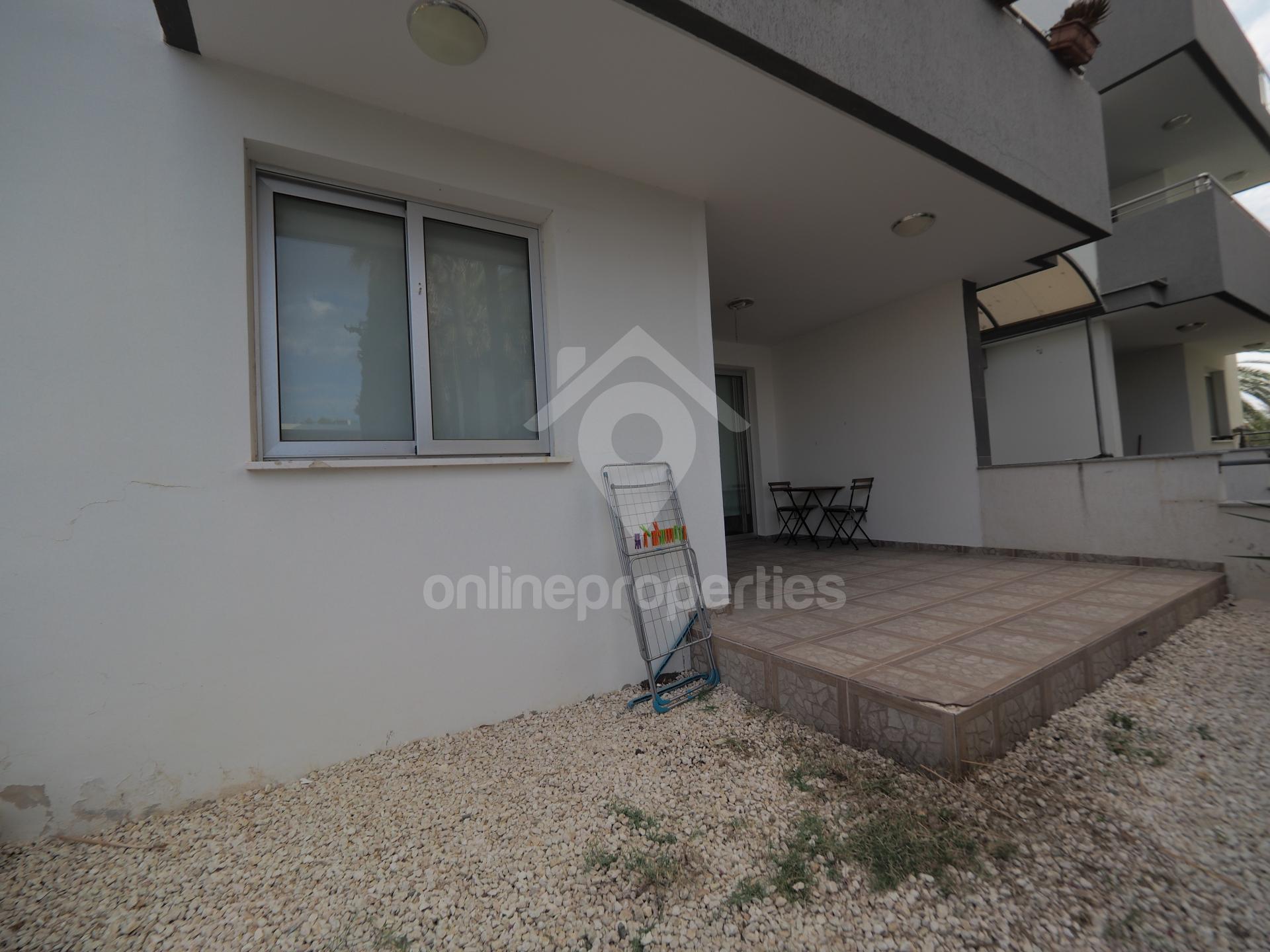 To change image, hover mouse over thumbnails below