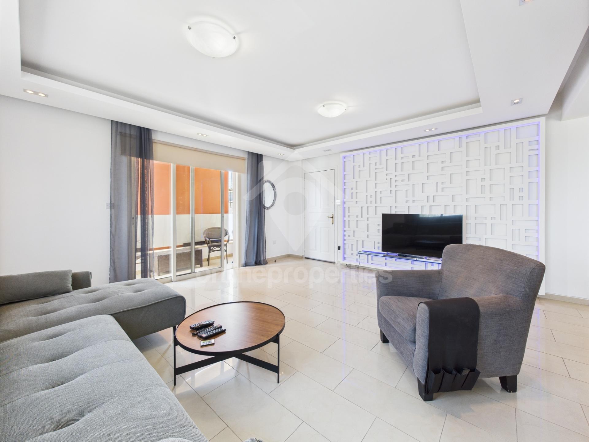 To change image, hover mouse over thumbnails below