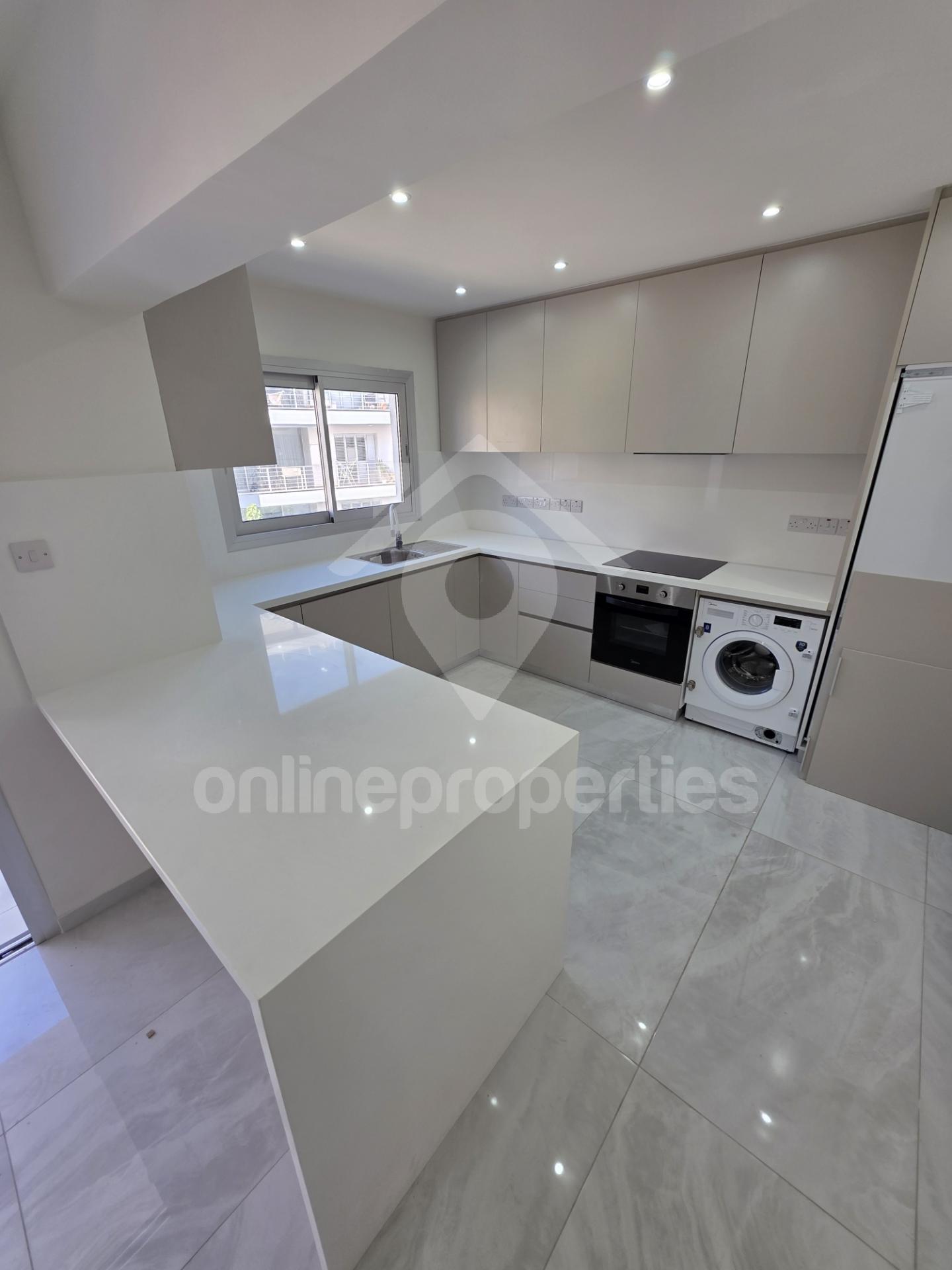 To change image, hover mouse over thumbnails below