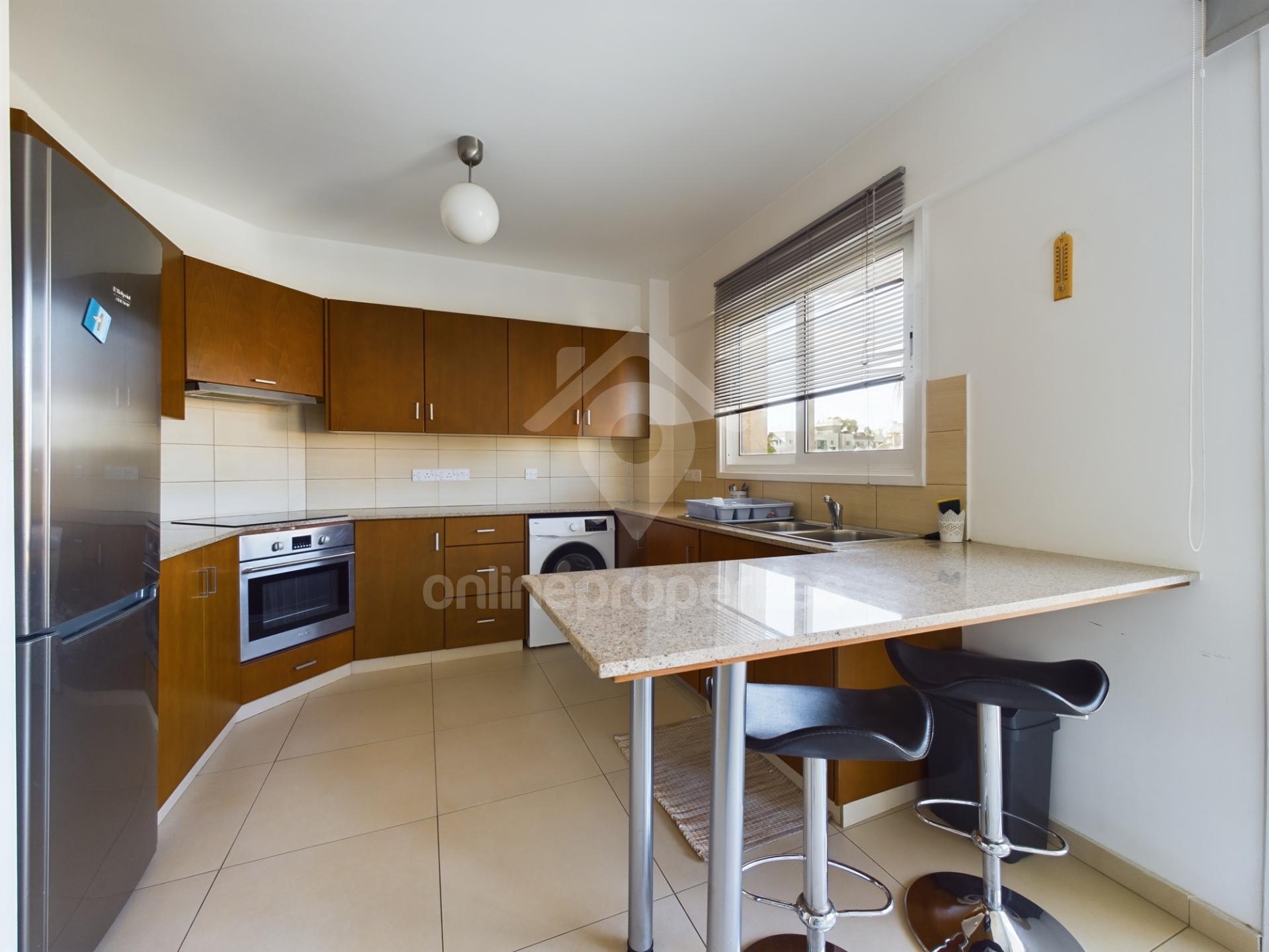 To change image, hover mouse over thumbnails below