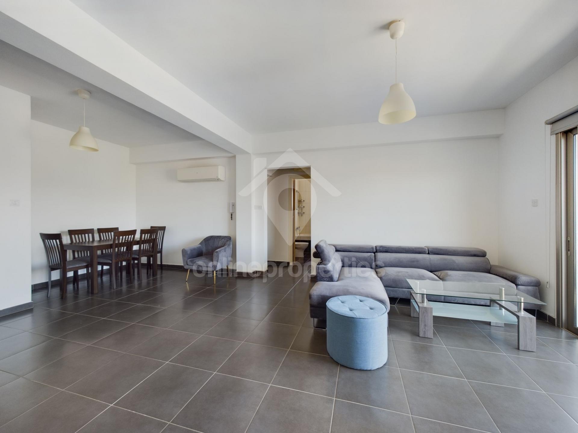 To change image, hover mouse over thumbnails below