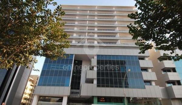 Beautiful 3-bedroom flat near the city center
