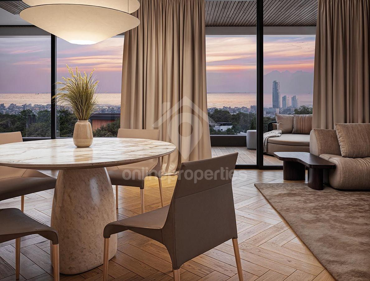 To change image, hover mouse over thumbnails below