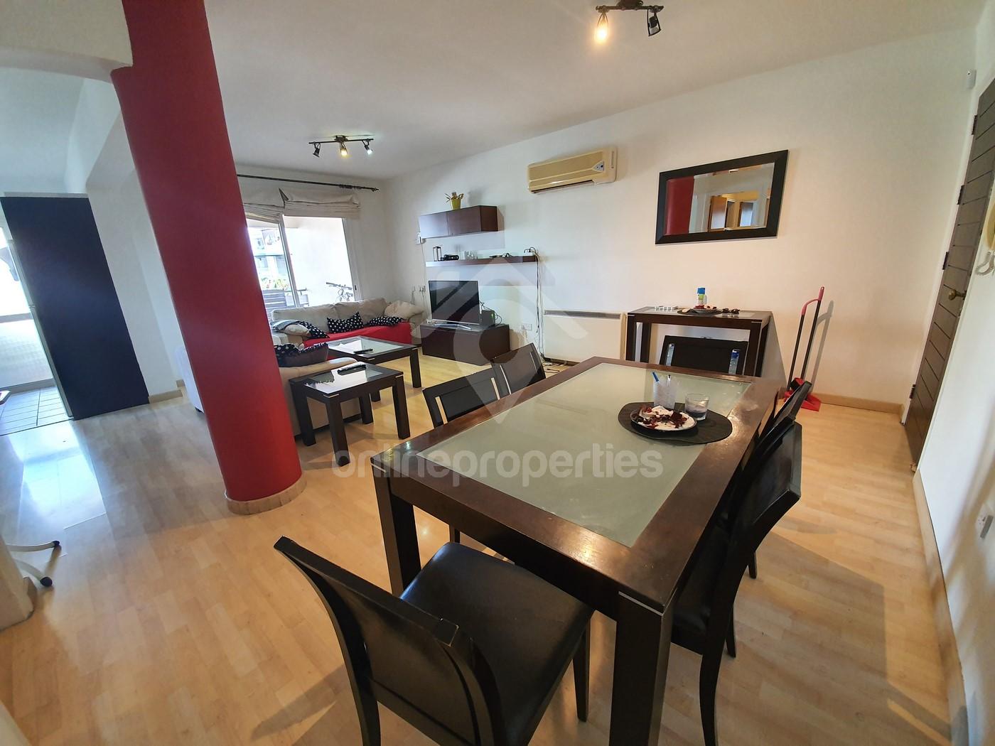 To change image, hover mouse over thumbnails below