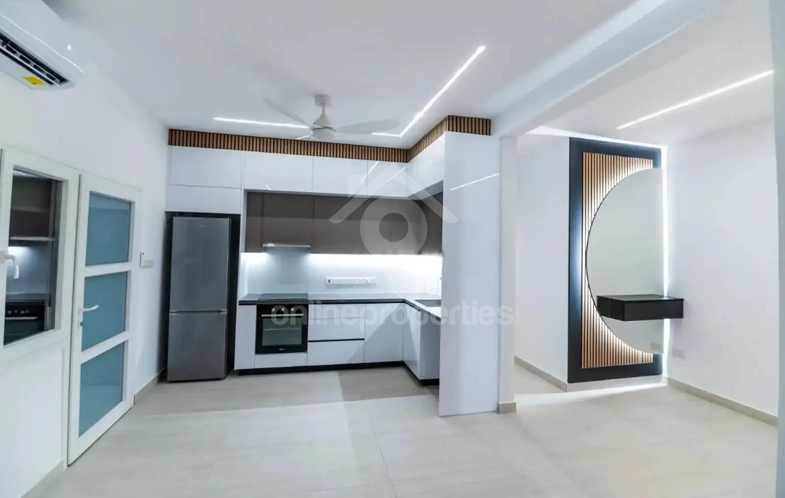 To change image, hover mouse over thumbnails below