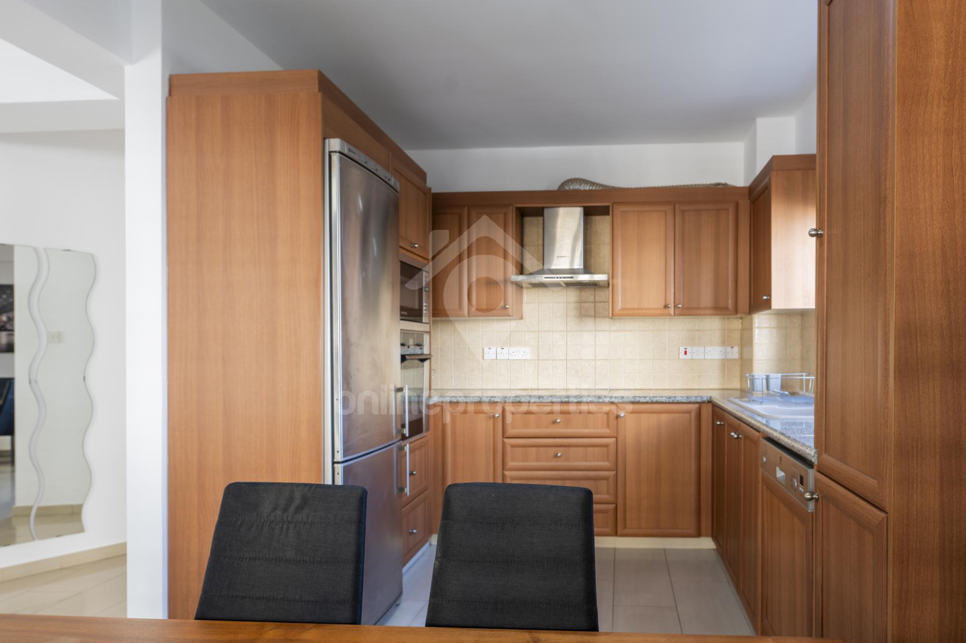 To change image, hover mouse over thumbnails below