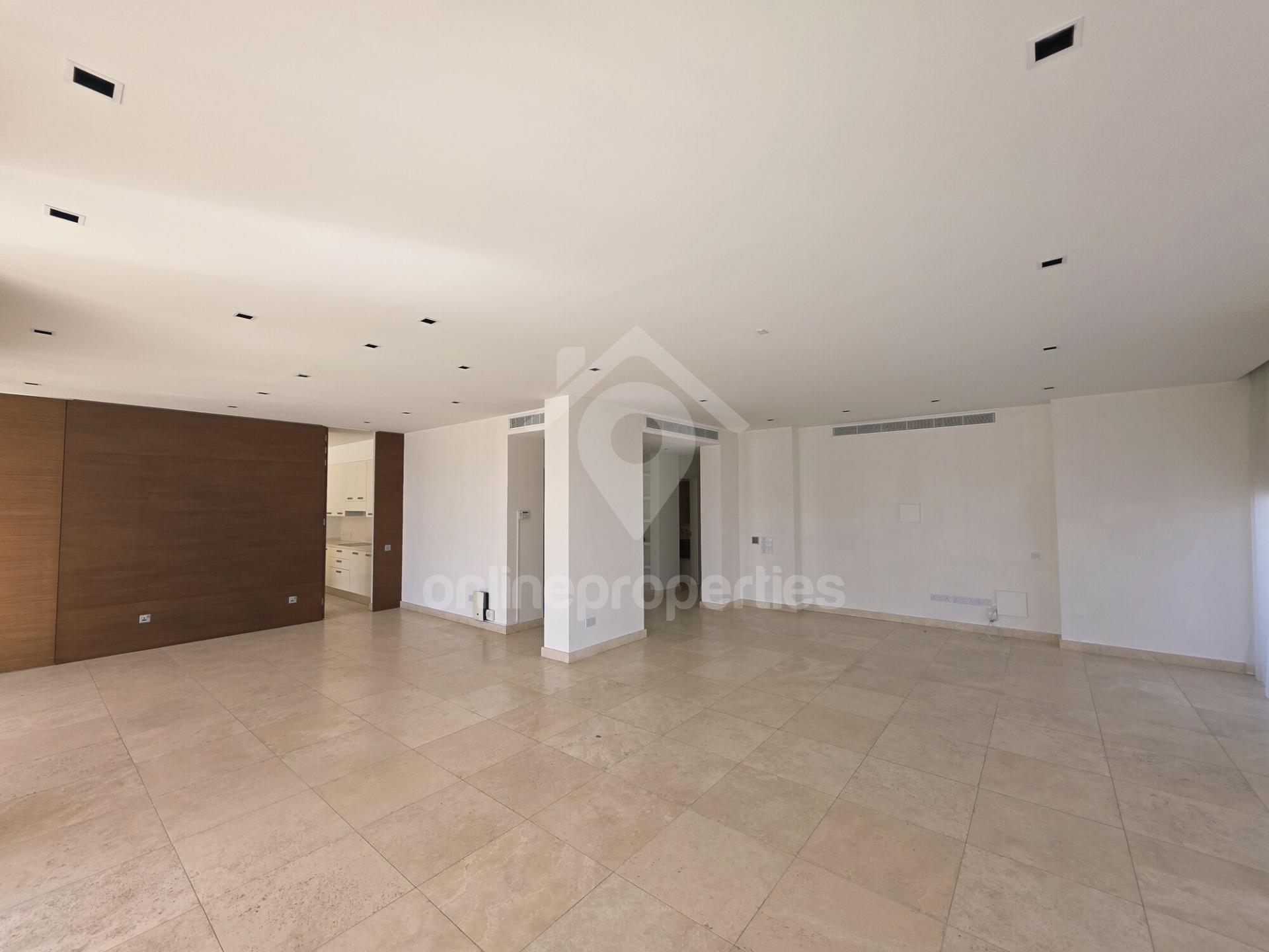 To change image, hover mouse over thumbnails below