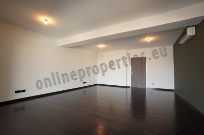 To change image, hover mouse over thumbnails below