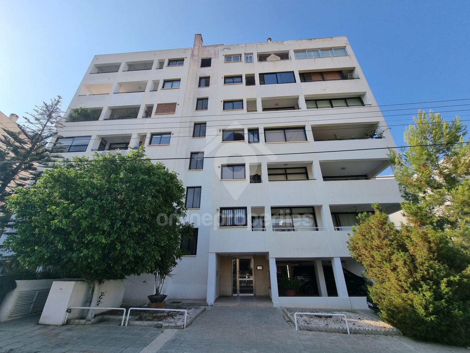 Spacious Three-Bedroom Flat in Acropolis Strovolos | Prime Location with Modern Amenities