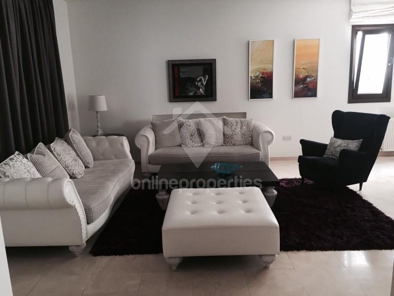 To change image, hover mouse over thumbnails below