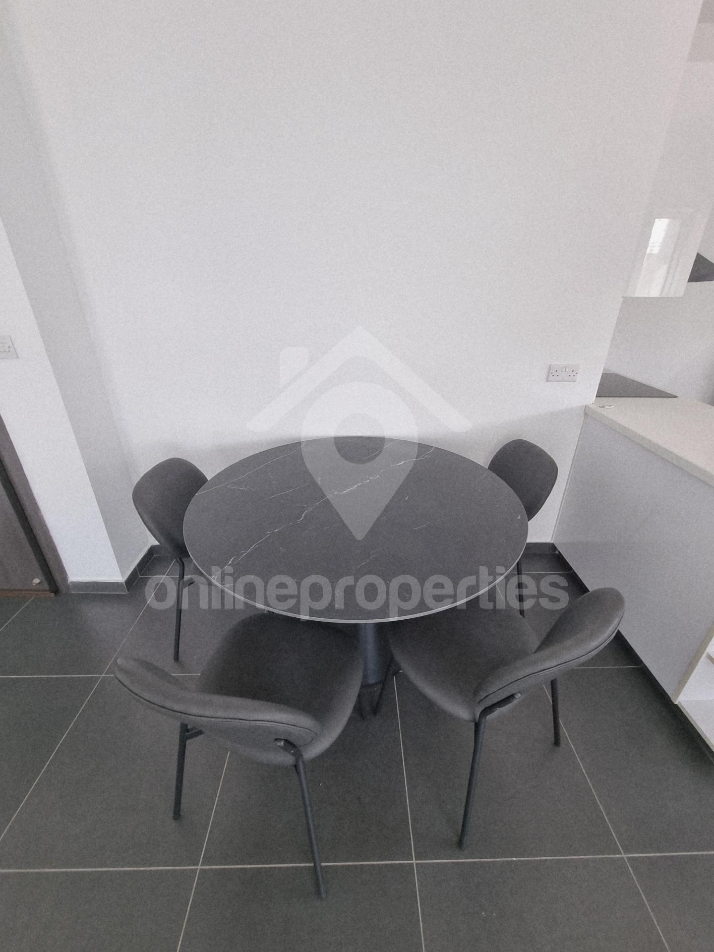 To change image, hover mouse over thumbnails below