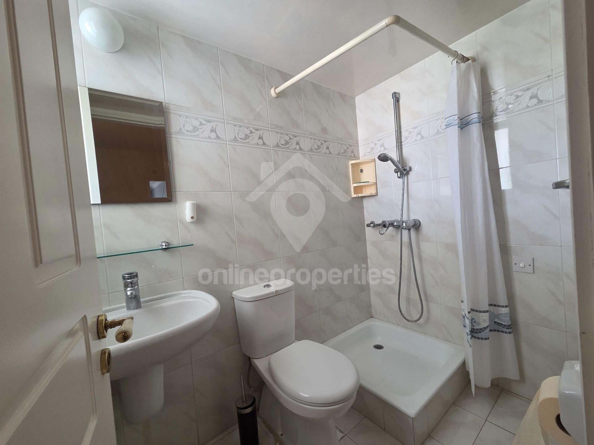 To change image, hover mouse over thumbnails below