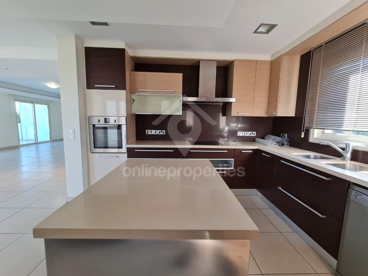 To change image, hover mouse over thumbnails below