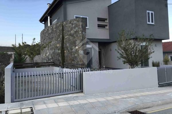 4 Bedroom Detached House To Rent Sia