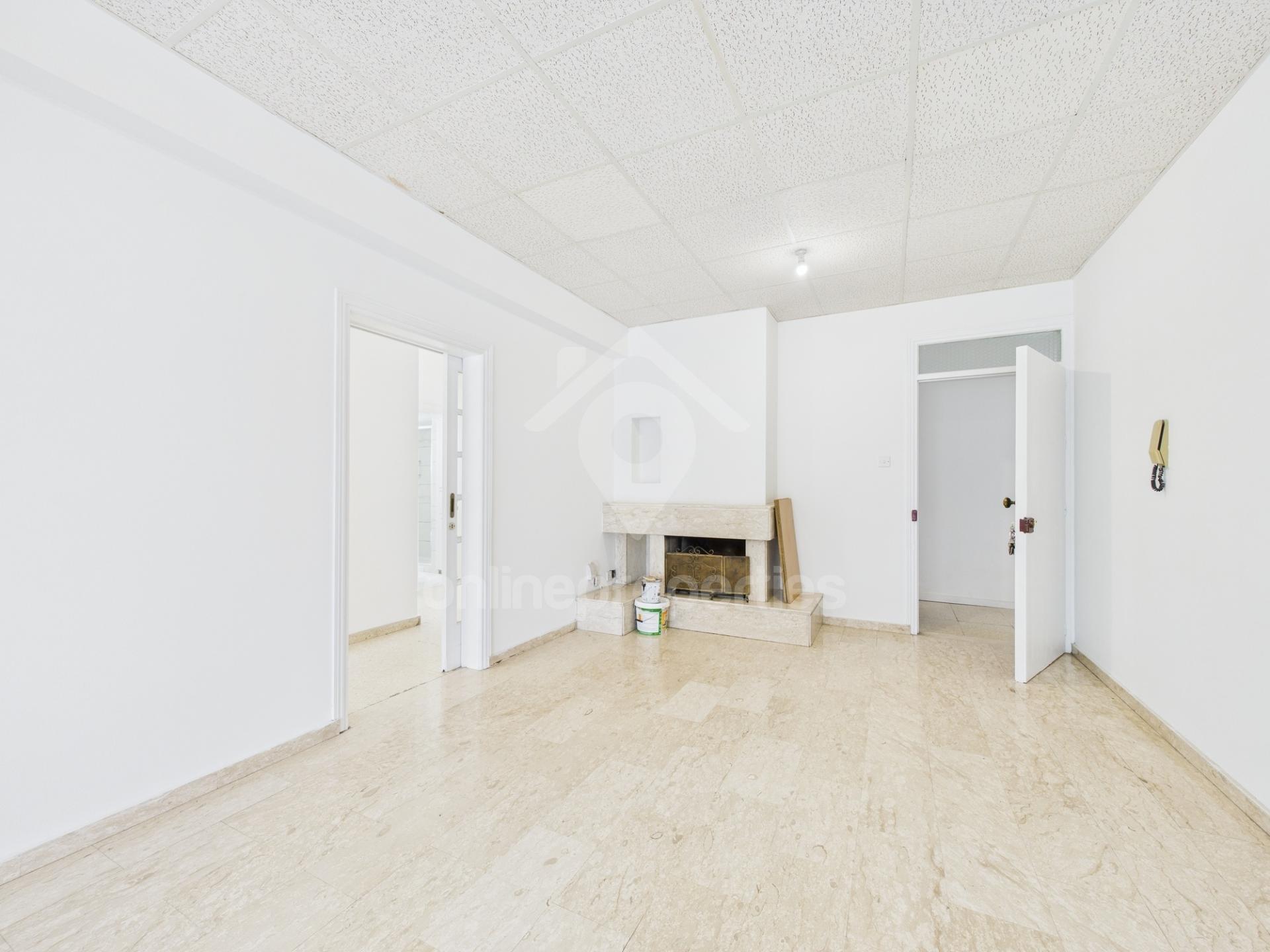 To change image, hover mouse over thumbnails below