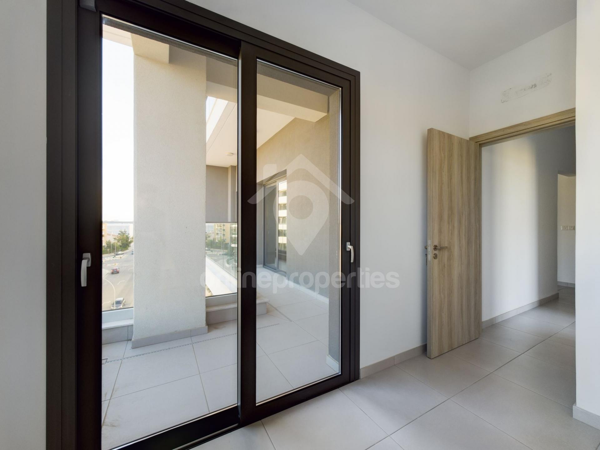 Contemporary two bedrooms city apartment, great location
