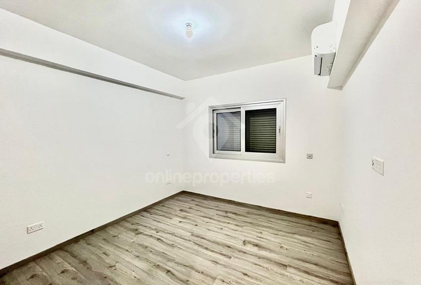 To change image, hover mouse over thumbnails below